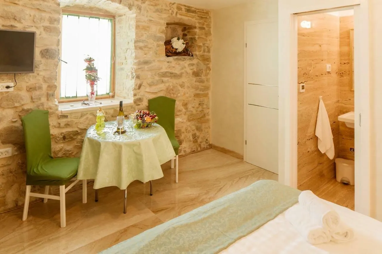 Maison d'hôtes Stone House Luxury Rooms Split