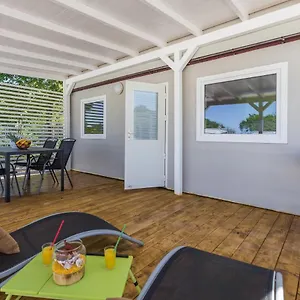 Zelena Laguna Mobile Homes Vakantiepark