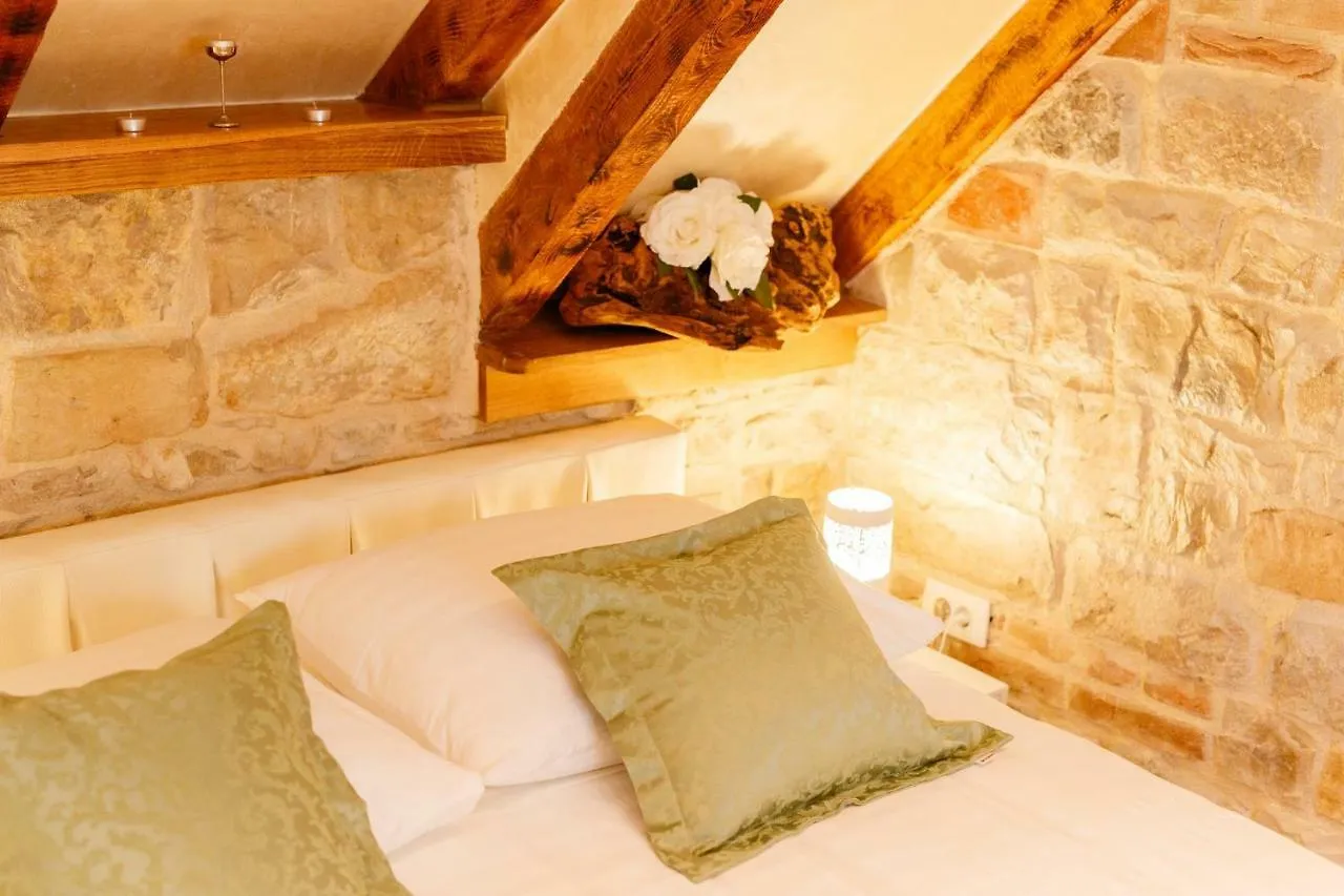 Stone House Luxury Rooms Split Croatie