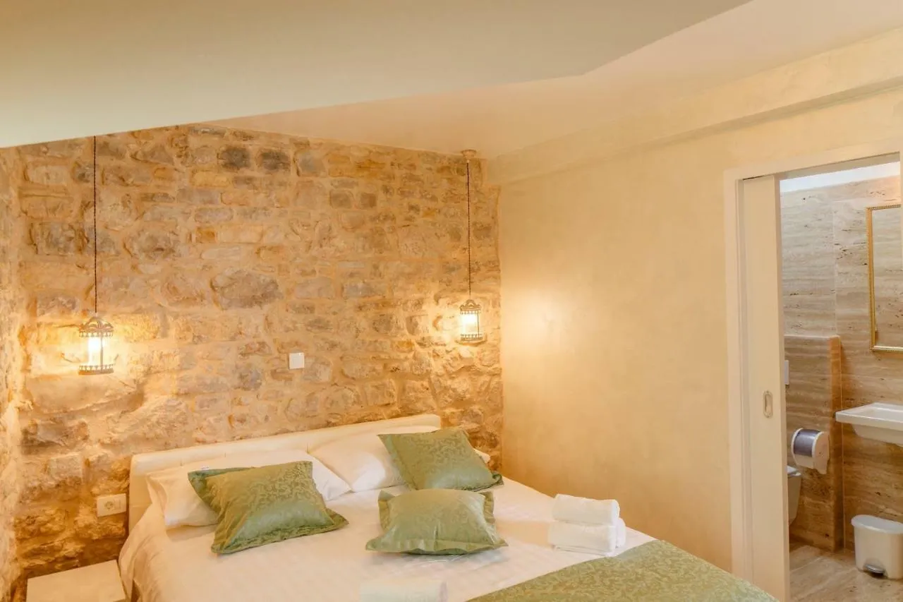 Maison d'hôtes Stone House Luxury Rooms Split