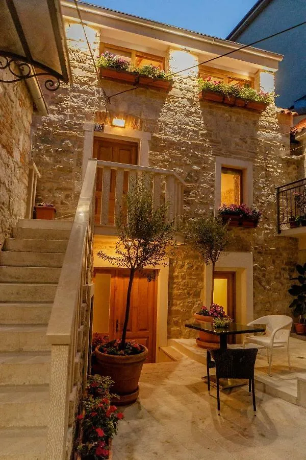 Stone House Luxury Rooms Split